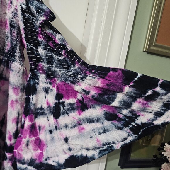 Torrid Tye Dye Cold Shoulder Top - Picture 5 of 13